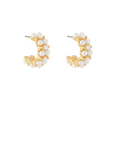 Pretty Pearl Earrings