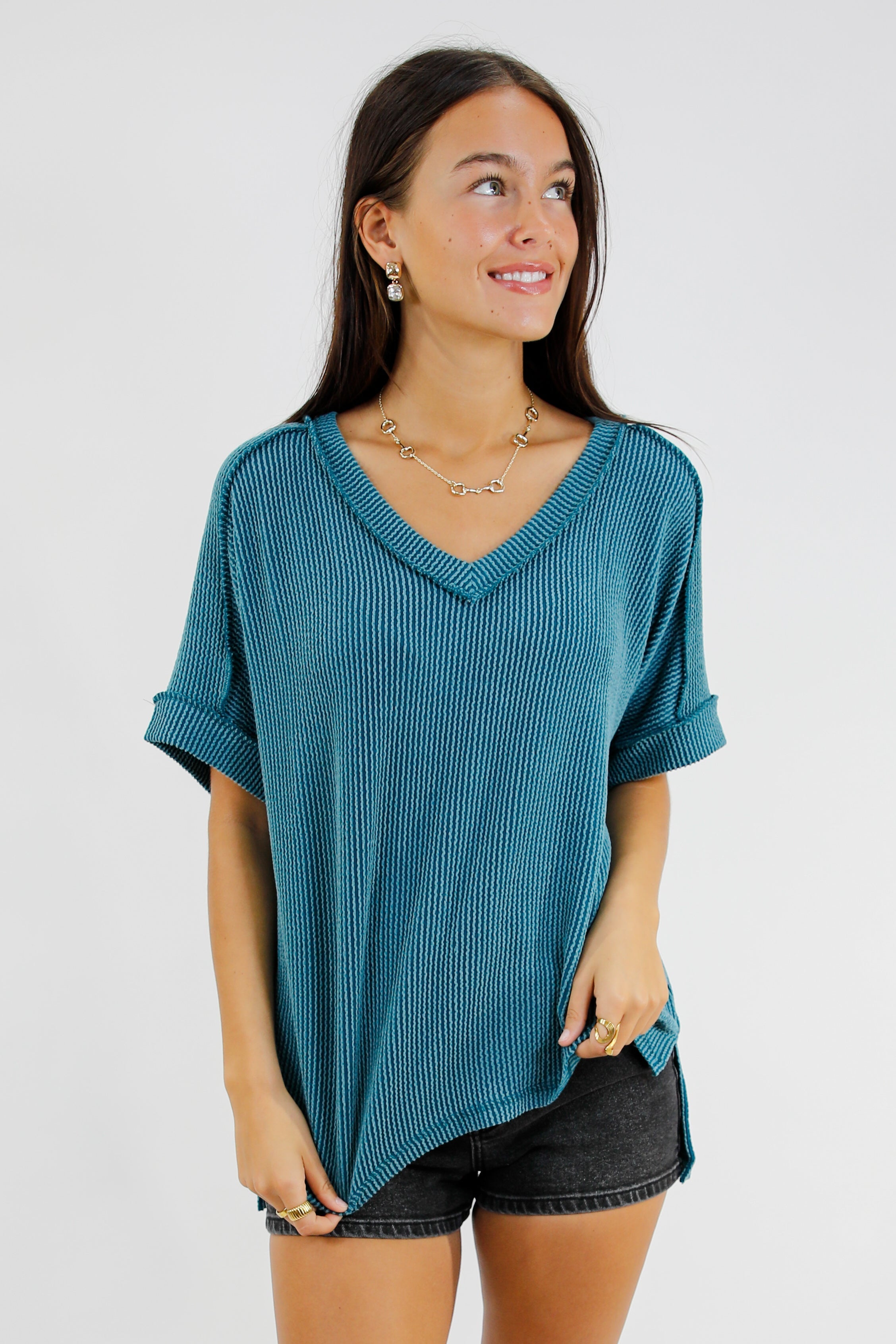 Easy Day Raised Rib Hi Low V Neck Top