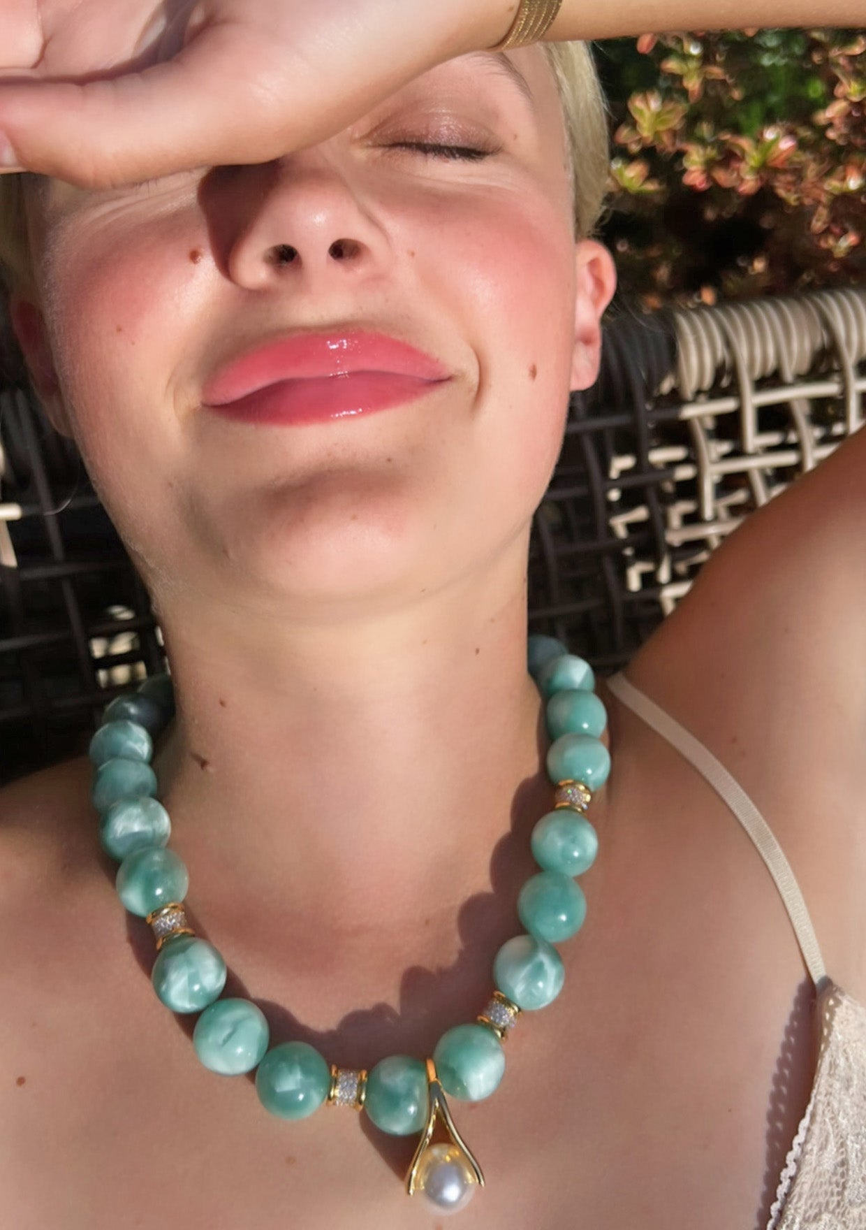 Green Moonstone Pearl Shell Pendant Necklace
