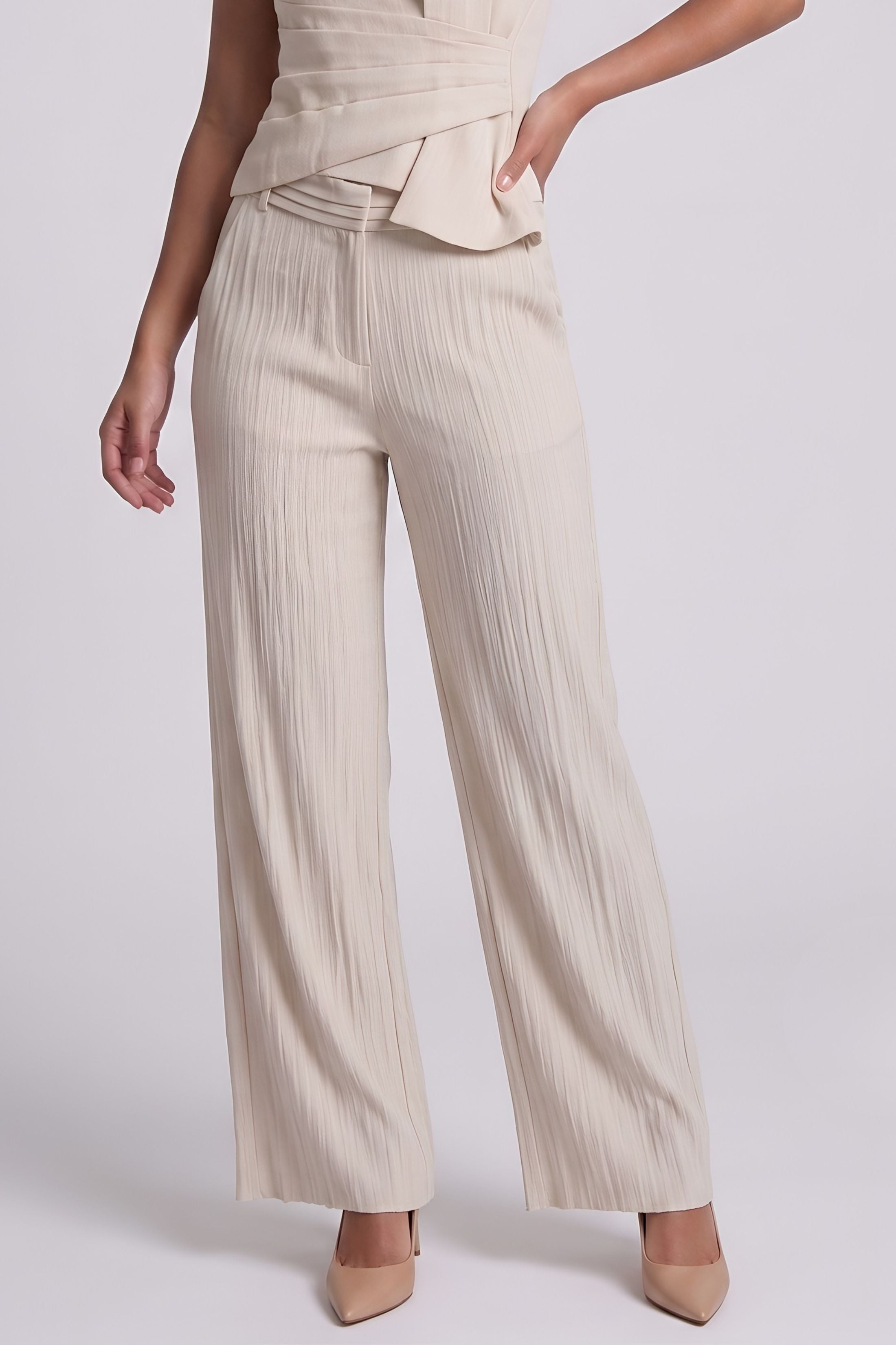 Jolie Pleated Pants