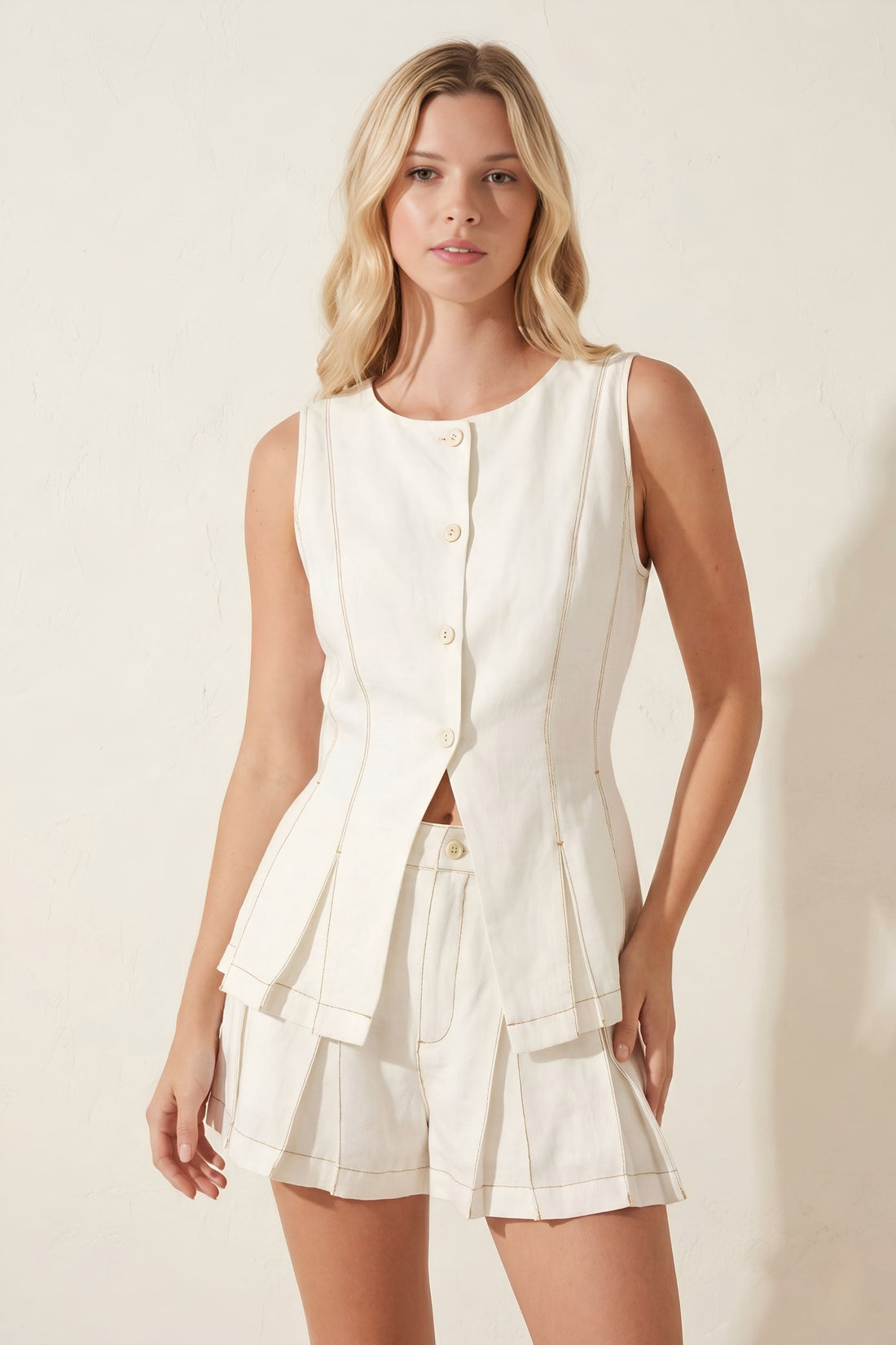 Jean Linen Contrast Stitch Shorts
