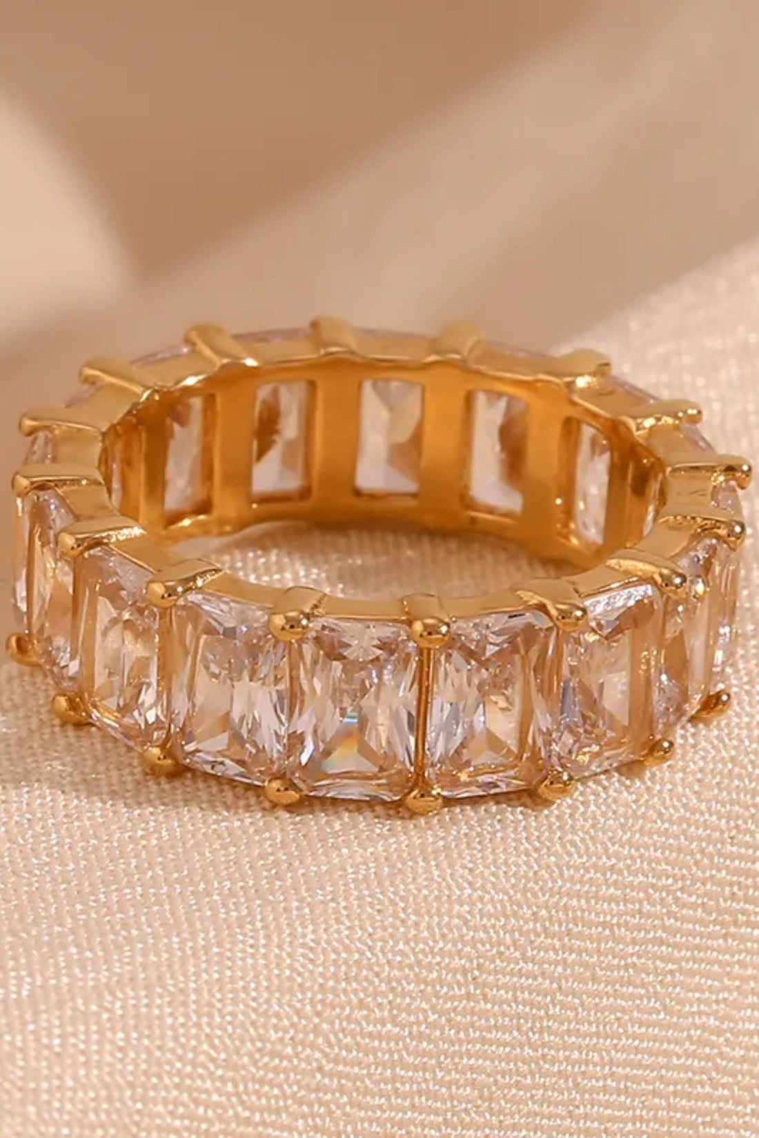 Martha Baguette Ring