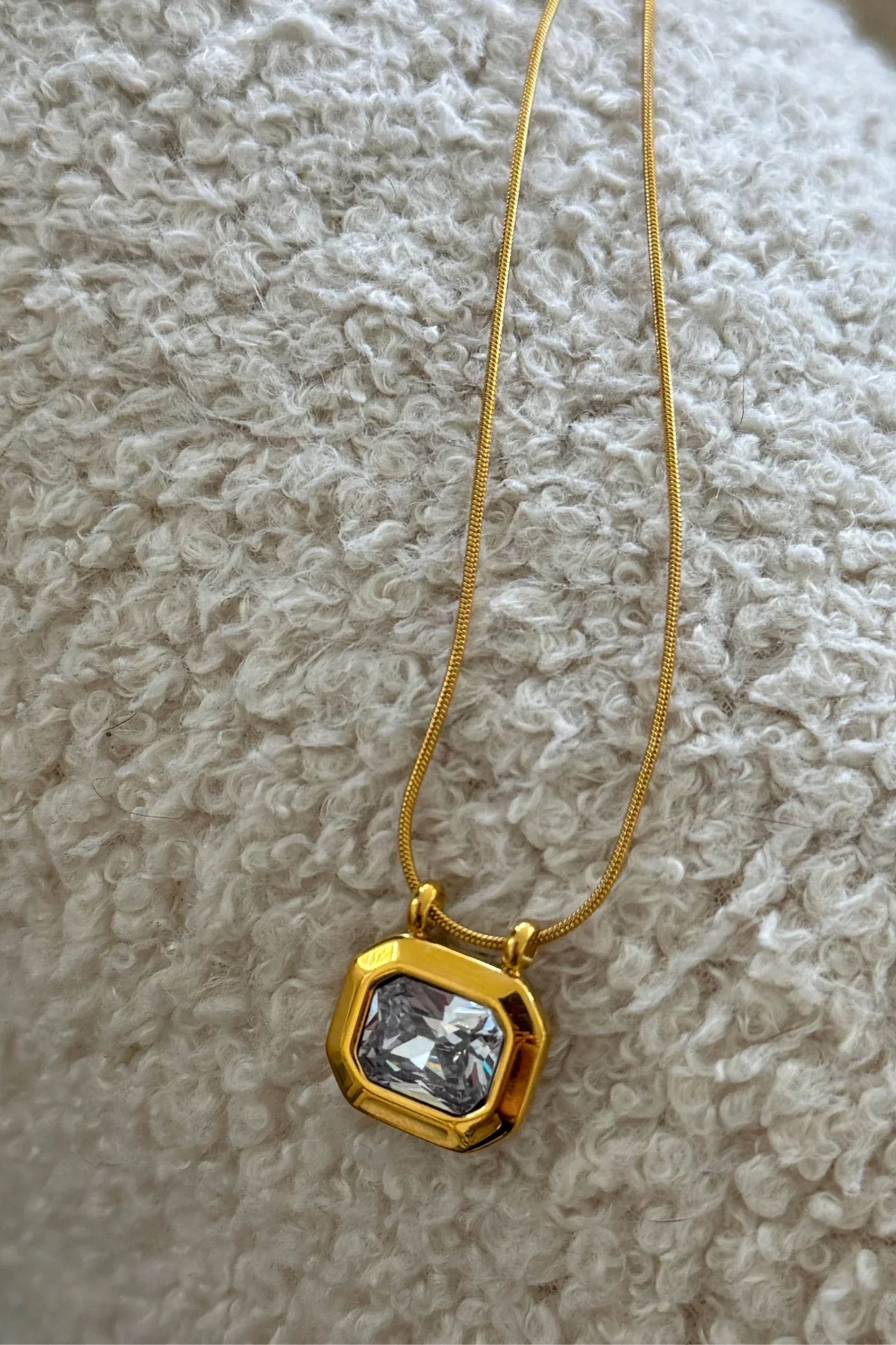 Daisy Necklace