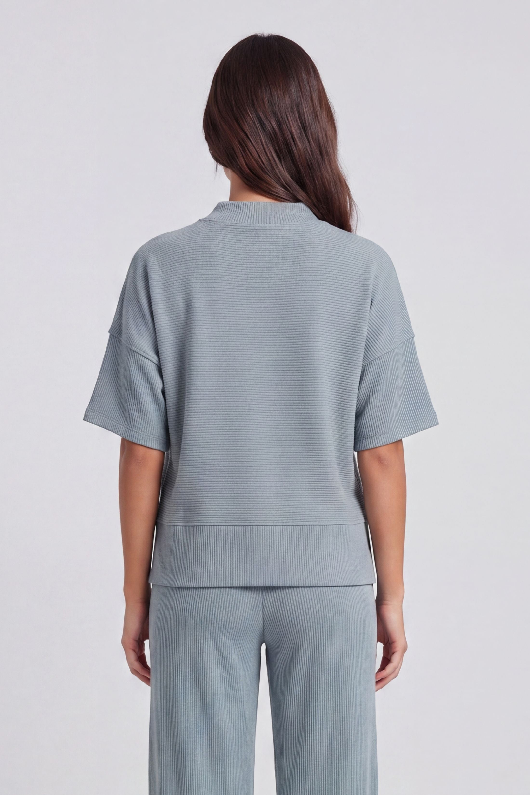 Izzy Ribbed Round Neck Tee