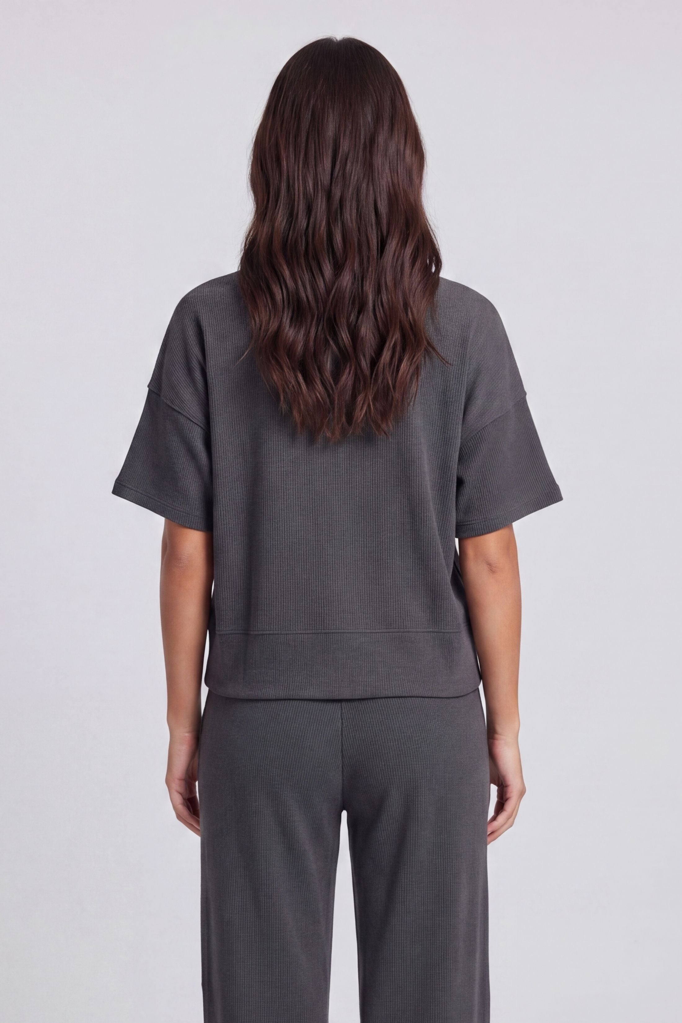Izzy Ribbed Round Neck Tee