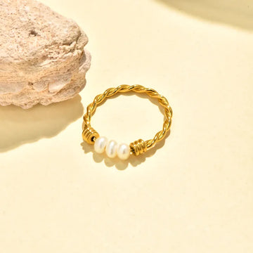 Presley Pearl Ring