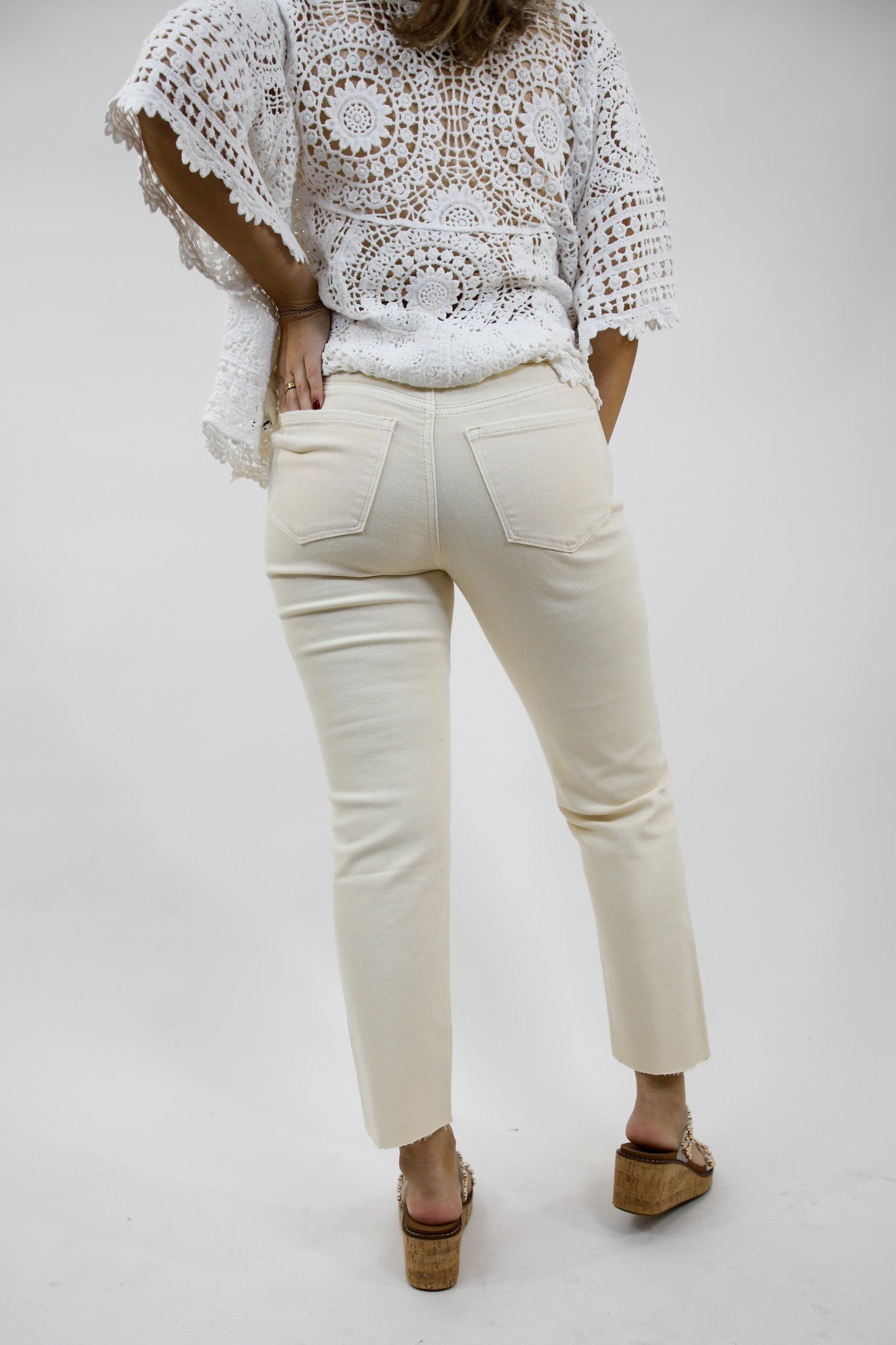 Everyday Essential Cropped Straight Jeans