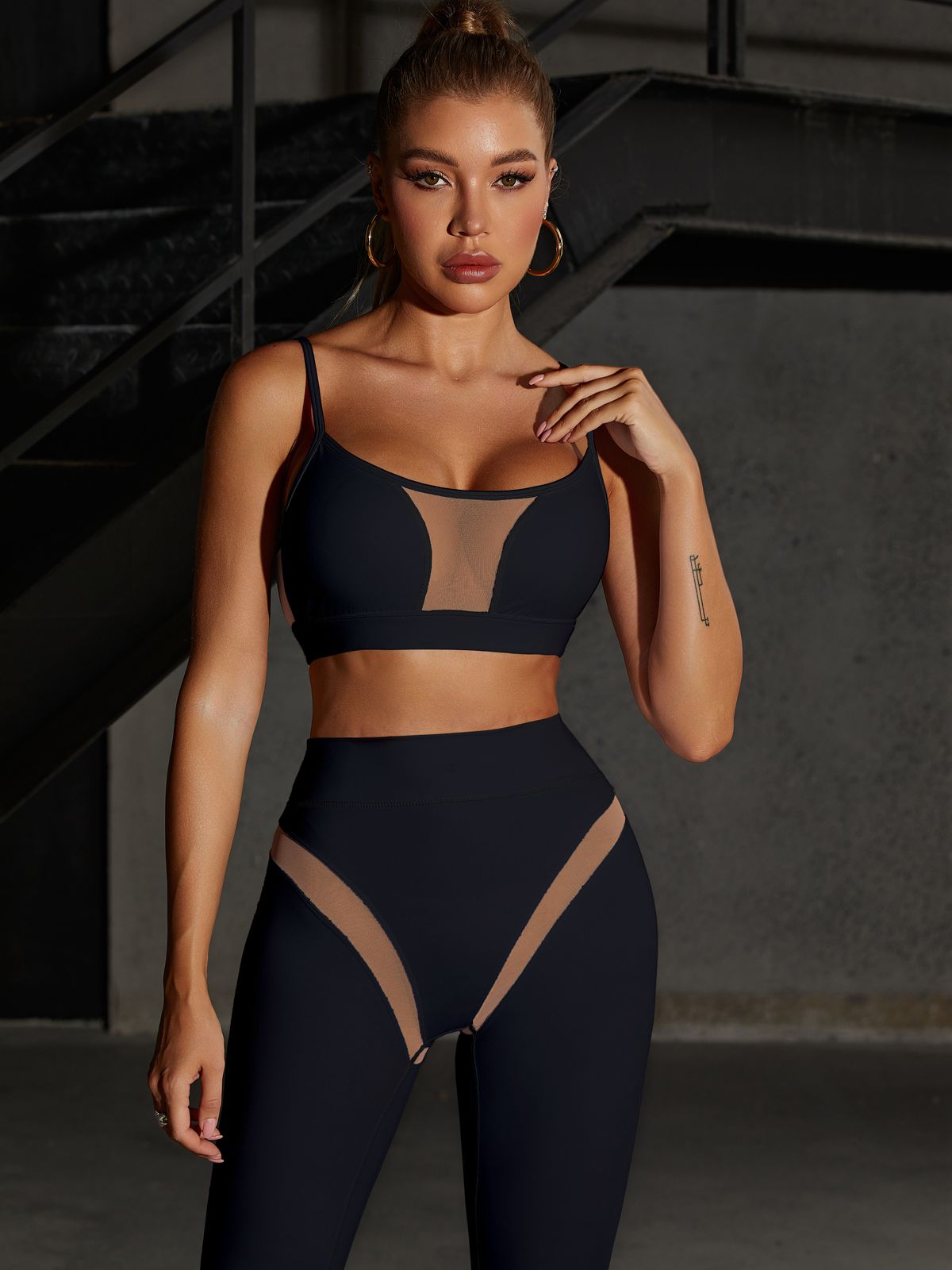Super Sexy Unique Mesh Hip-lift Shorts